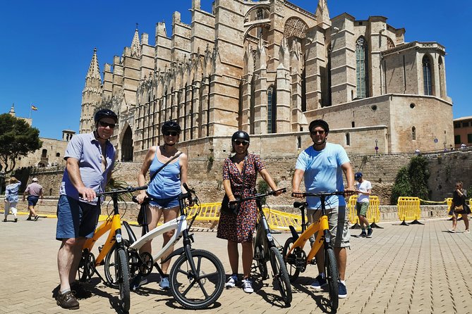 2 Hours E-Bike Tour in Palma - Through Palma’s narrow Old Town streets