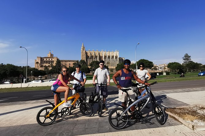 3 Hours E-Bike Tour in Palma - Almudaina Palace and Mallorca Cathedral