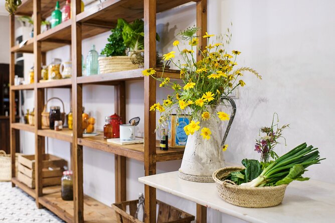 4-Hour Market Visit and Traditional Cooking Workshop in Palma - Should you book Deborah’s Palma cooking workshop?