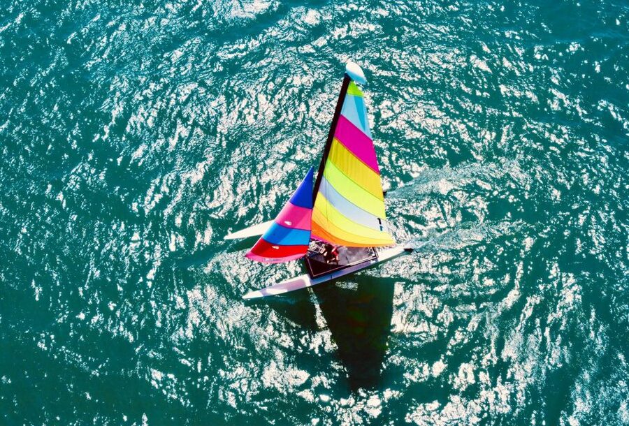 Alcudia: 1-Hour Catamaran Experience with Monitor for 2 - Why the Hobie CAT 16 changes the experience