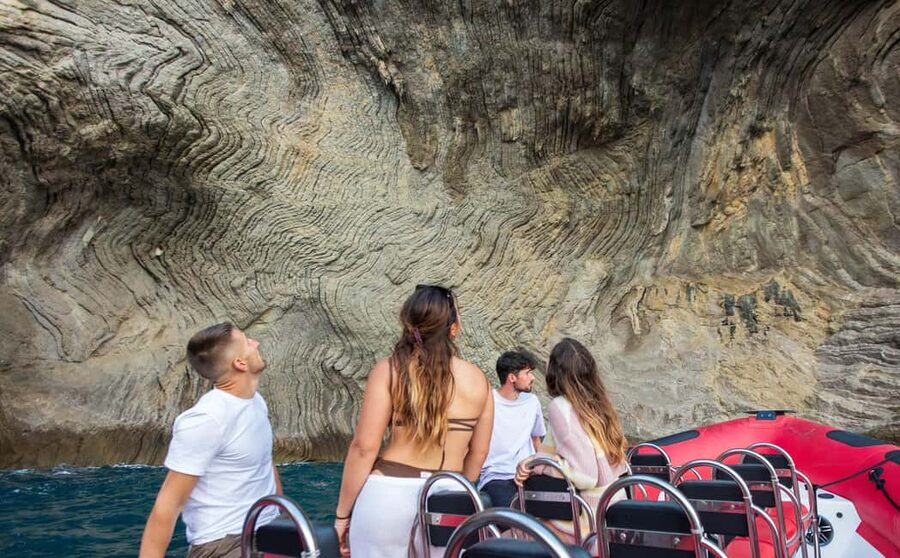 Alcudia: 2-Hour Sightseeing Speedboat Tour with Snorkeling - Simple preparation for a better ride