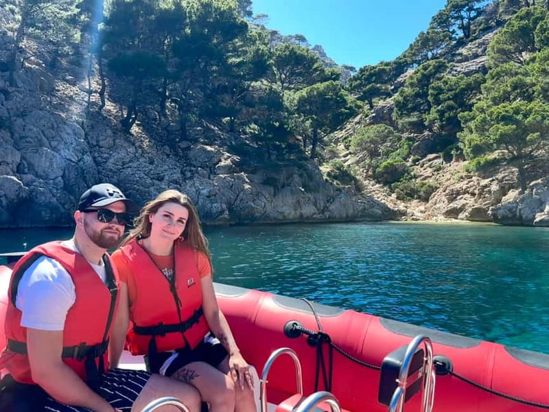 Alcudia: 2-Hour Sightseeing Speedboat Tour with Snorkeling - Who should book this speedboat tour?