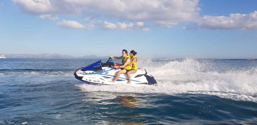 Alcudia: 30-Minute Jet Ski Adventure for Beginners & Photos - How this compares with a longer water outing