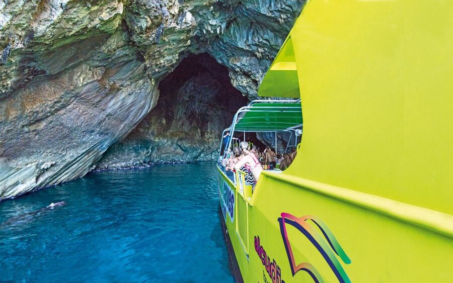 Alcudia: Caves & Coastline Boat Trip w/ Snorkelling - The speedboat ride toward Artà