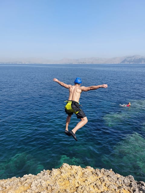 Alcudia: Coasteering Cliff Jumping - Starting on Carrer Fonoll