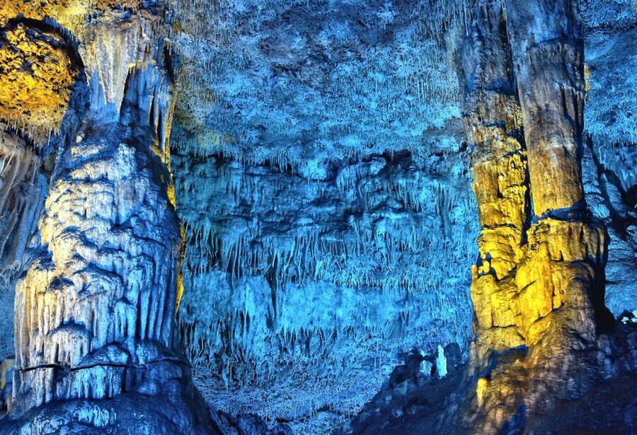 Alcudia: Half-day Caves of Hams, Blue Caves and documentary - Practical tips for a smoother day
