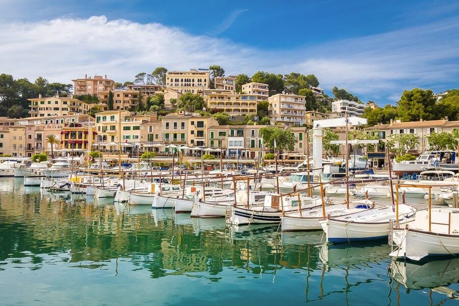 Alcudia/Marratxi: Valldemossa & Soller Tour by Tram & Bus - Should you book the Valldemossa and Sóller tour?