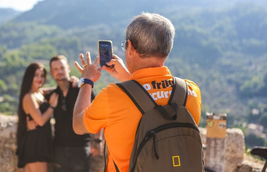 Alcudia/Marratxi: Valldemossa & Soller Tour by Tram & Bus - Valldemossa: stone lanes, coffee, and Chopin
