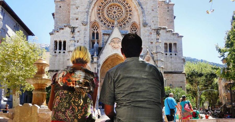 Alcudia/Marratxi: Valldemossa & Soller Tour by Tram & Bus - Sóller: a town best explored on foot