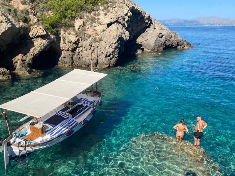 Alcudia, Private Tour: Scenic 2.5-Hour Boat Tour - What the $150 price means