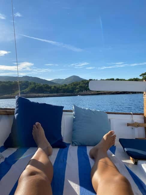 Alcudia, Private Tour: Scenic 2.5-Hour Boat Tour - Who should book this Alcudia boat tour