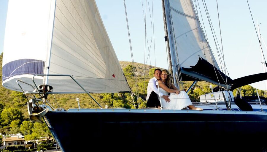Alcudia: Romantic Sailing Trip with Diner for 2 - Setting sail from Bonaire at 4:00 PM
