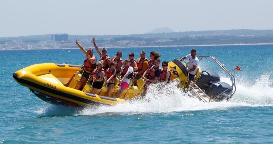 Alcudia: Speedboat Tour of Northern Mallorca & Hotel Pickup - Pickup from Alcúdia, Playa de Muro, and Can Picafort