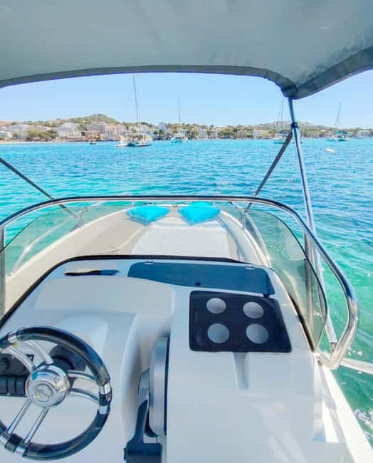 Boat Rental Without Licence ( Santa Ponsa ) - Finding coves and beaches along Mallorca’s southwest coast