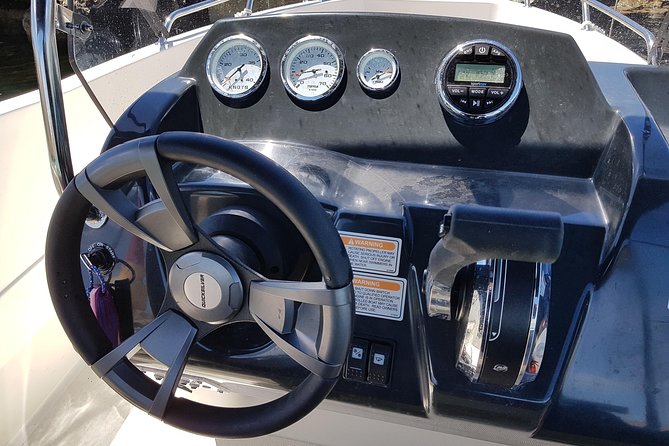 Boat rental without license - B450 'Theia' (4p) - Can Pastilla - What is included, and what you should clarify