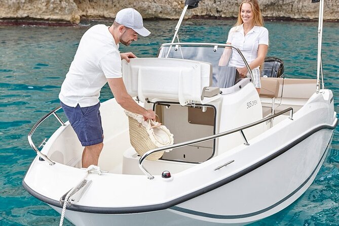 Boat rental without license - B520 'Neptuno' (5p) - Can Pastilla - Starting at Carrer de Virgili, 36