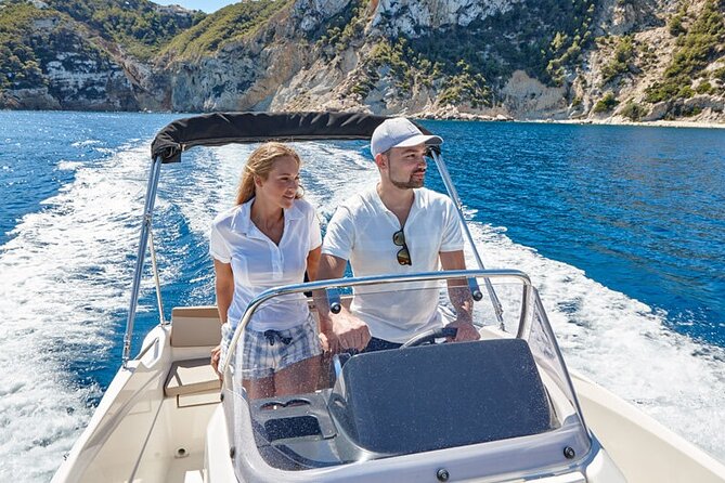 Boat rental without license - B520 'Neptuno' (5p) - Can Pastilla - Swimming and snorkeling from your own boat