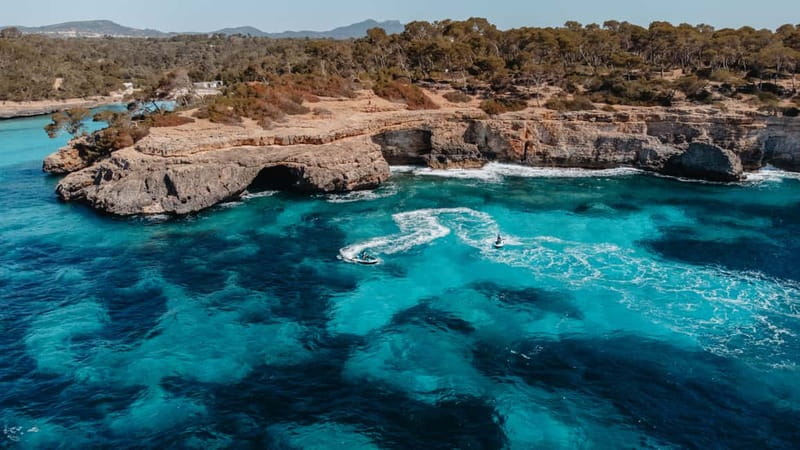 Cala d'Or | Jet Ski Tour 30 min along southeast coast. - How the guide and small group shape the ride