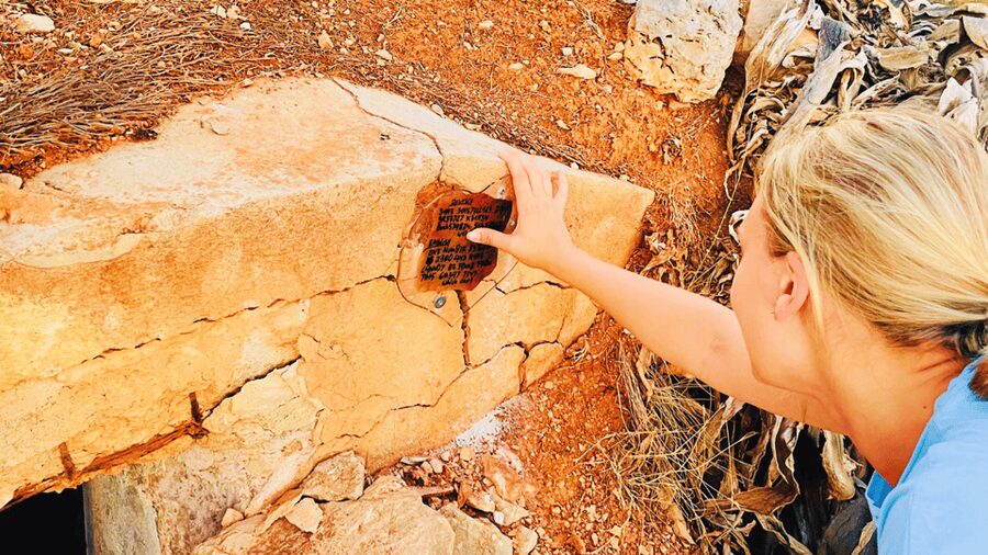 Cala Millor: "Cavemen", cave on a mountain,fun game and hike - Heat, clothing, and footing