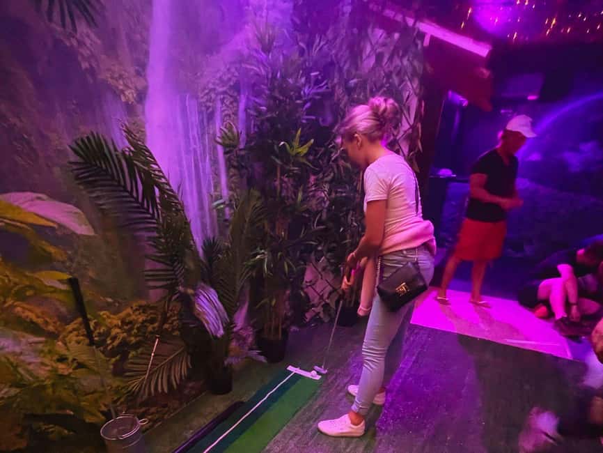Cala Millor: indoor game "FunChallenge",duels,creative tasks - A world trip without leaving Cala Millor