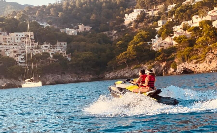 Cala Millor: Jetski Tour of Sea Lion Cave or Caves of Artà - What driving the jet ski feels like