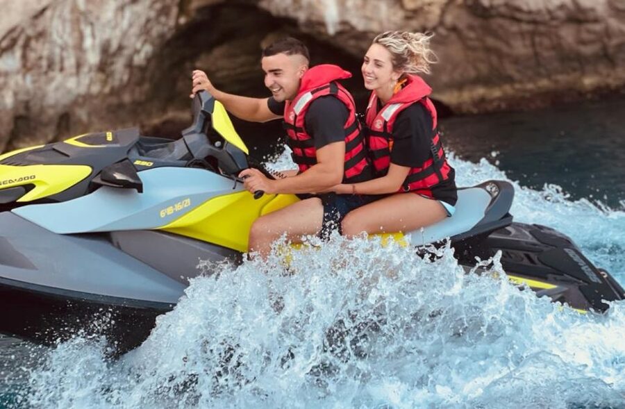 Cala Millor: Jetski Tour of Sea Lion Cave or Caves of Artà - Safety, age rules, and what to bring