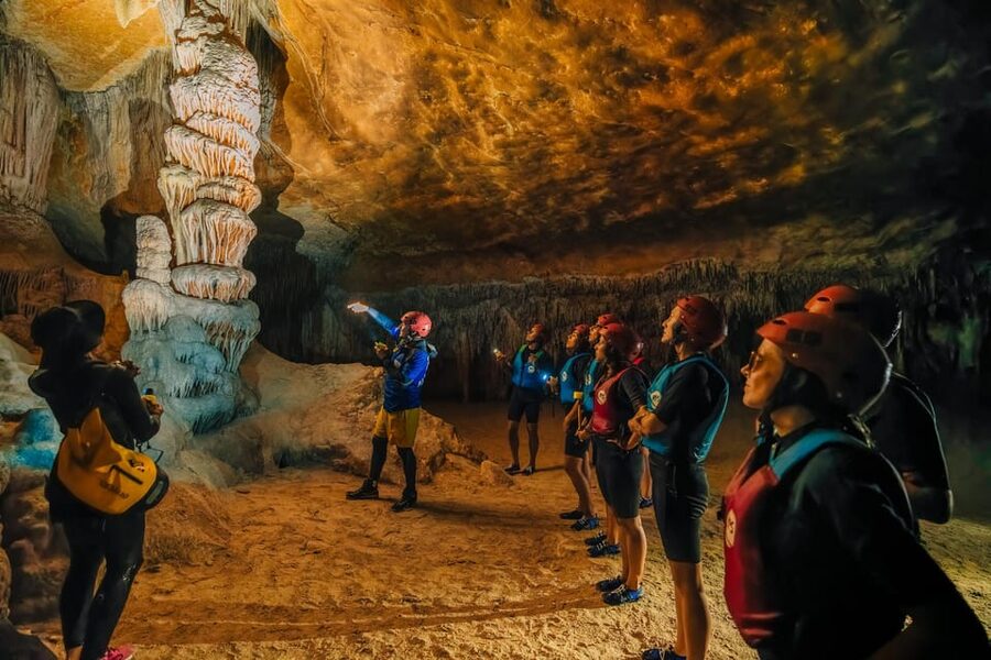 Cala Varques: Guided Sea Caves Kayak & Snorkeling Expedition - What makes this Cala Varques trip worth considering