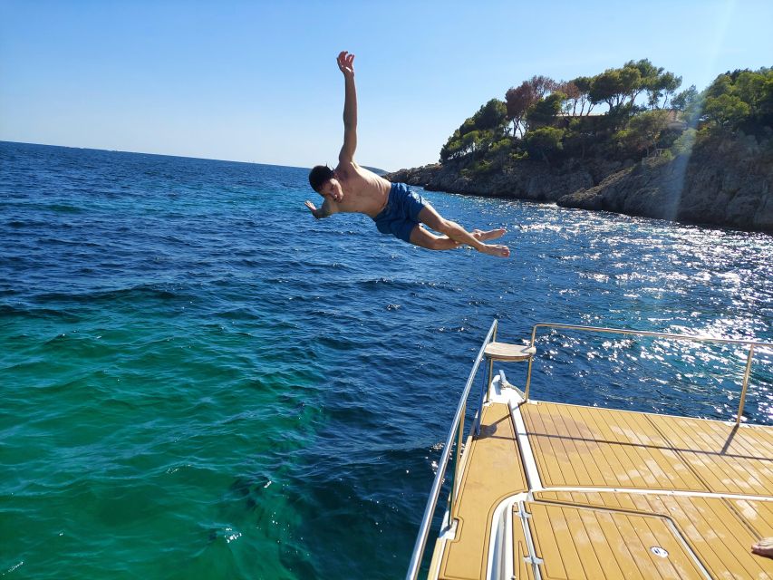 CATAMARAN ECO EXPERIENCE at Palma Bay - Snacks, drinks, and the rhythm of the day