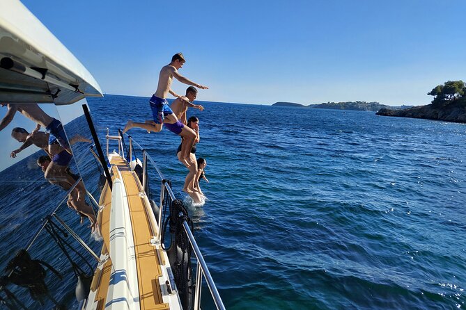 Catamaran Mallorca Eco Experience - Food, drinks, and what to bring