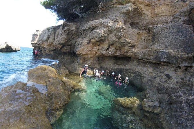 Coasteering Mallorca - Choosing your cliff jump