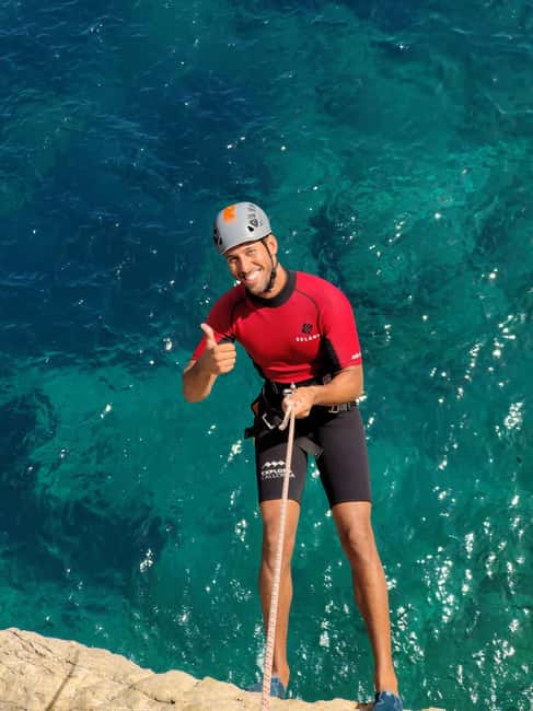 Coasteering South - Abseiling down the rocks