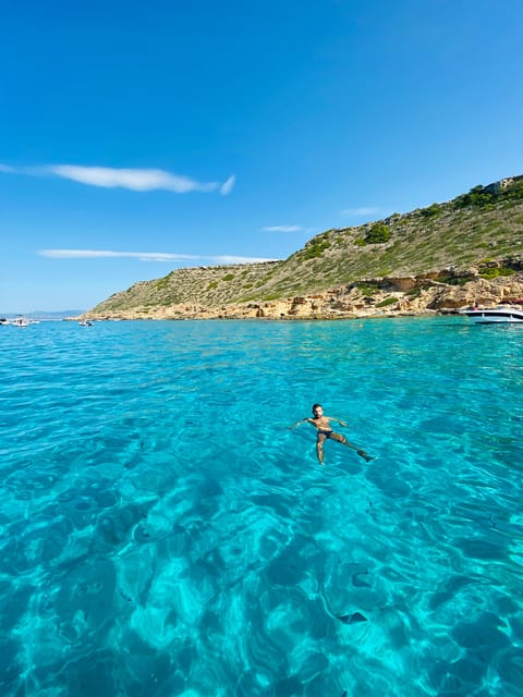 El Arenal: Private Mallorca Boat Rental (No License Needed) - Taking the wheel from Club Nautic Arenal