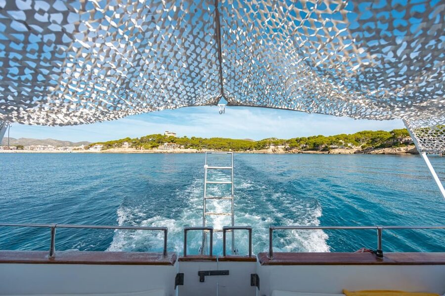 Excursión en barco por la tarde con bebidas y snacks - What the afternoon itinerary feels like