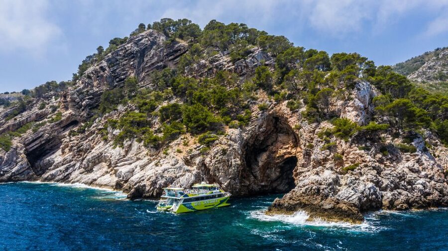 Font de Sa Cala: East Coast Glass-Bottomed Catamaran Tour - What the $38 price really covers
