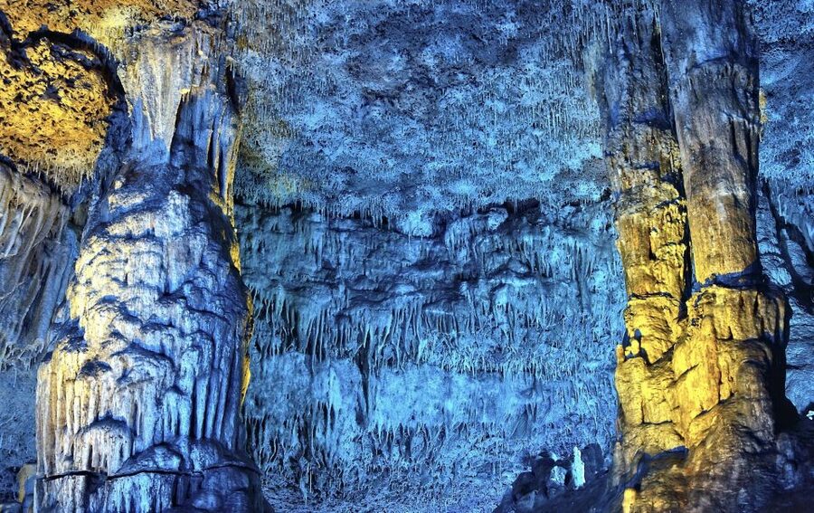 From Alcúdia: Dinosaurland and Hams' Caves Half-Day Trip - Who will enjoy it most