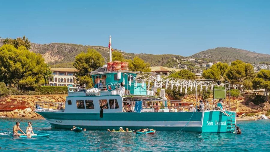 From Magaluf: Palma Bay Sightseeing Cruise with Live Music - Key points to know before booking