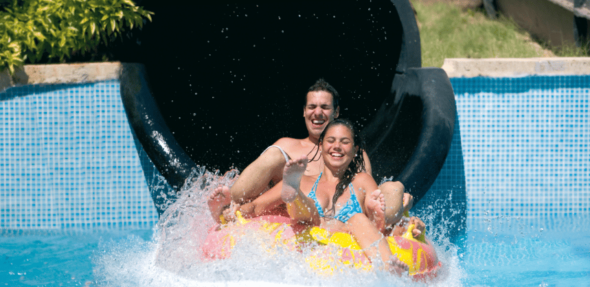From Mallorca: Aqualand and Arenal Tickets and Transfer - Aqualand El Arenal gives you more than a few slides