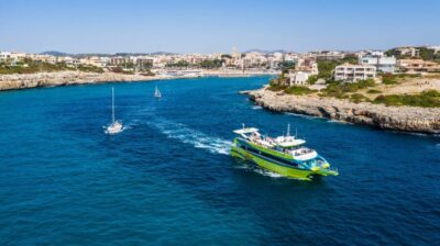 East Coast Glass-Bottom Boat Trip