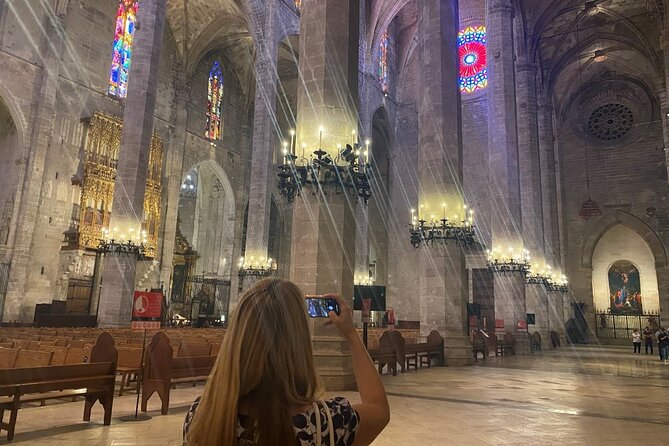 Gaudí and Modernist Art: Guided Tour in Palma de Mallorca - Getting to Av. d’Antoni Maura without parking trouble