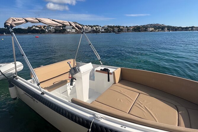 License free boat rental around the coast of santa ponsa - Timing, weather, and cancellation details
