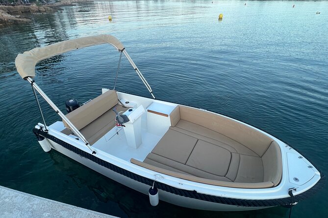 License free boat rental around the coast of santa ponsa - Swimming and snorkeling from the boat