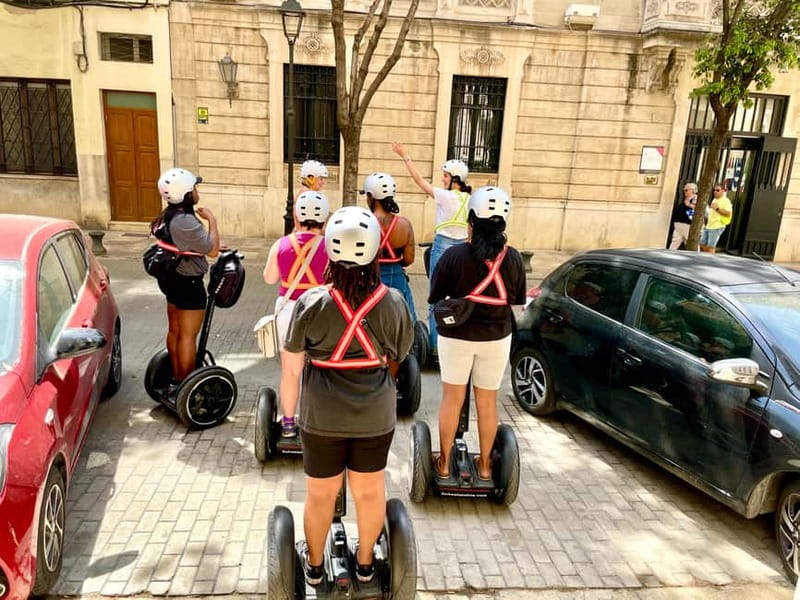 Mallorca: 2.5 H Sightseeing Segway Tour with Local Guide - Parc de la Mar and the classic Cathedral view