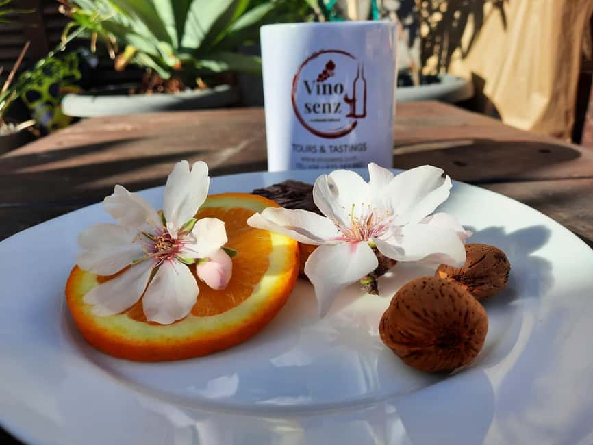 Mallorca: Almond Blossom Minivan Tour with tasting - GERMAN - German guidance and the group atmosphere