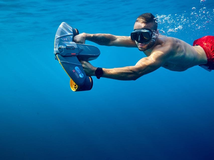 Mallorca: Bladerunner Jet Boat Excursion - A fast start from Magaluf Beach