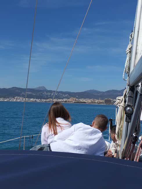 Mallorca: Cala Vella Boat Tour with Swiming, Food, & Drinks - Sailing from Club San Antonio de la Playa