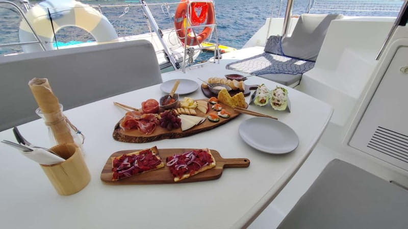 Mallorca: Catamaran Boat Tour with Tapas - Booking details worth knowing