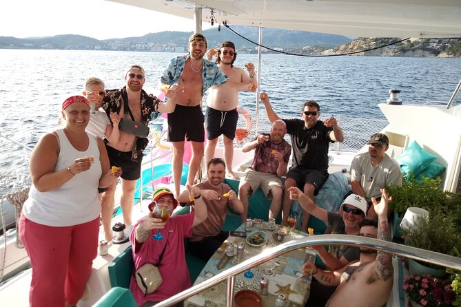 Mallorca Catamaran Small Group Cruise with Tapas 4-hours - What the $131.81 price really buys