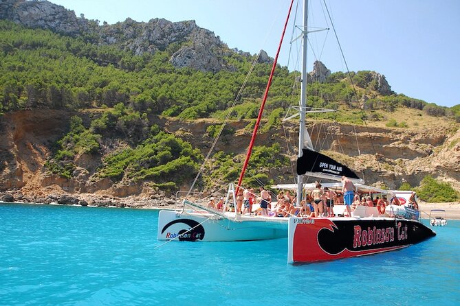 Mallorca Catamaran Tour in the Bay of Pollensa - Who will enjoy this catamaran trip
