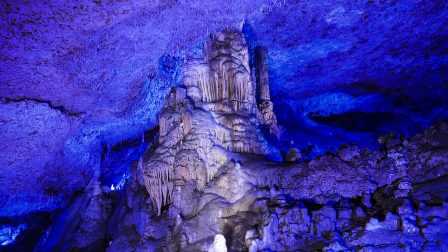 Mallorca: Caves of Hams, Blue Cave and audiovisual - The Blue Cave and its modern light show