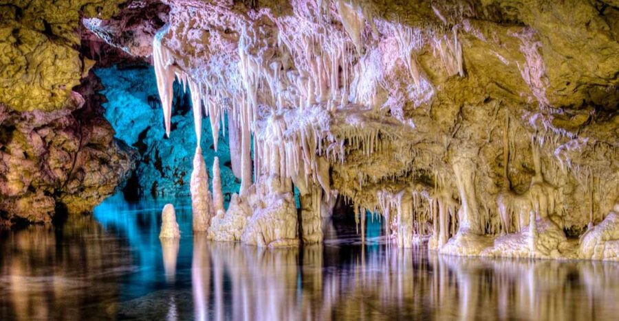 Mallorca: Caves of Hams Entry Ticket with Transportation - Cueva Redonda and its underground garden